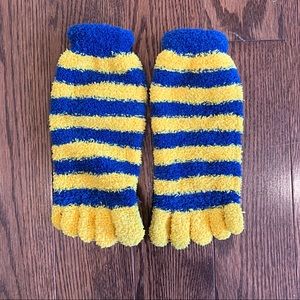 NWOT Fuzzy Toe Socks, OS